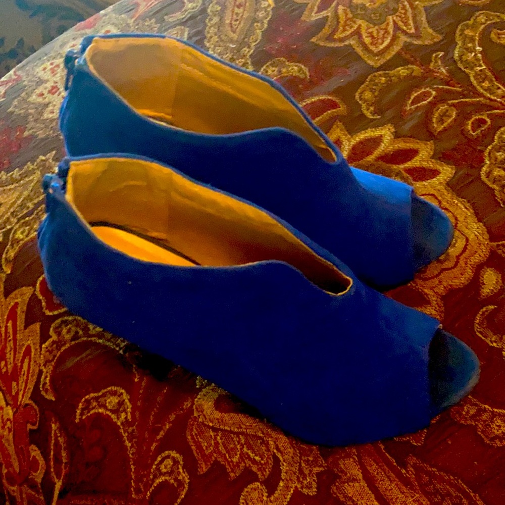 Blue high heel shoes